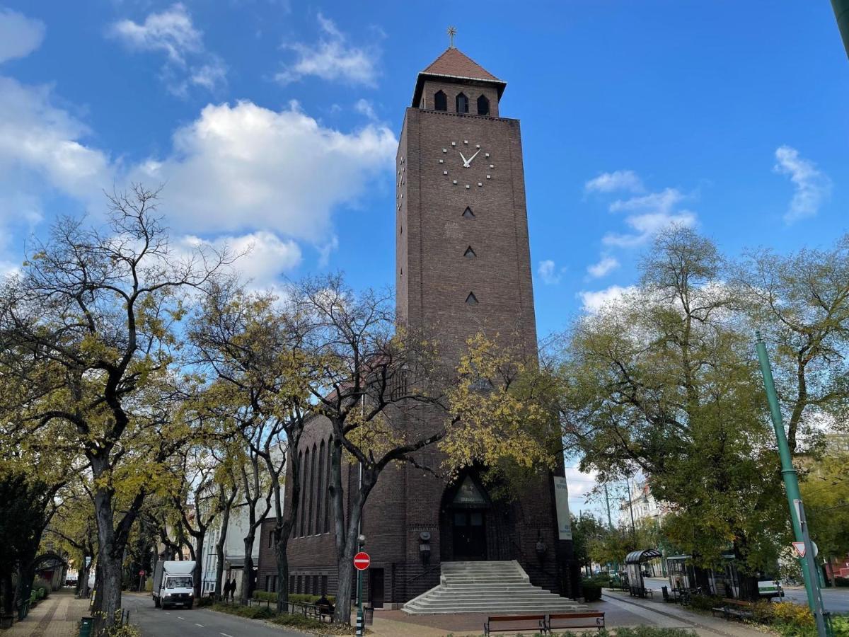 Synagoge View Loft Bestern セゲド エクステリア 写真